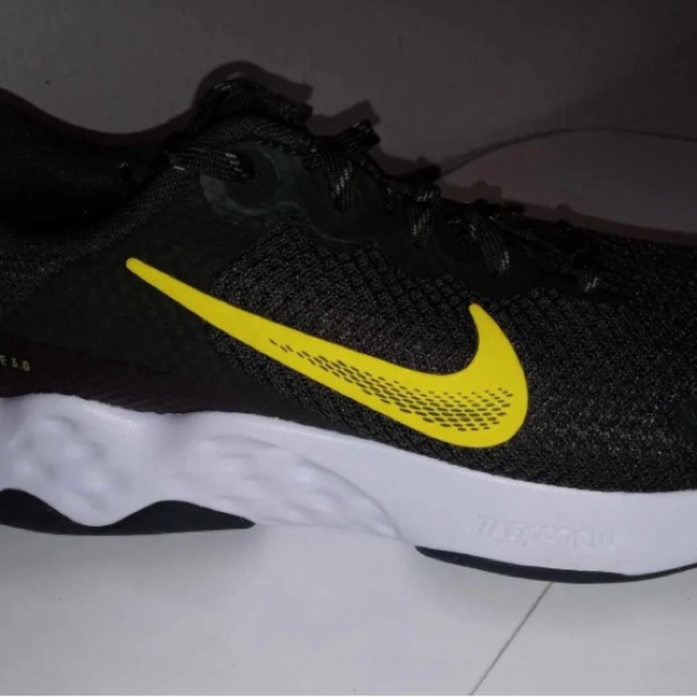Nike RENEW RIDE 3 Men's Black Gold White DC8185-301 Athletic Sneakers Shoes Sz 6